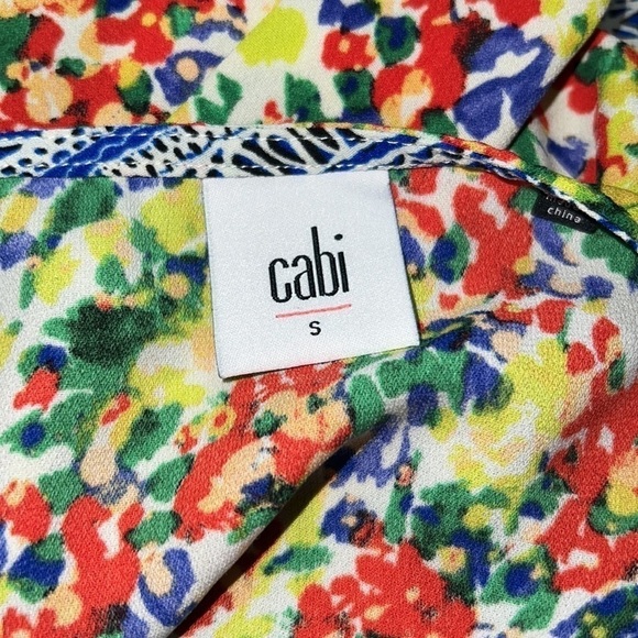 cabi Floral Fiesta Shorts Romper Size Small - Picture 7 of 9